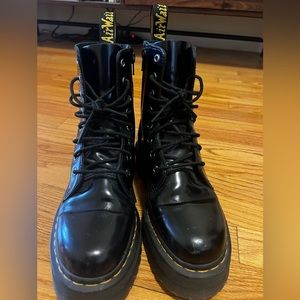Dr. Martens Jadon black